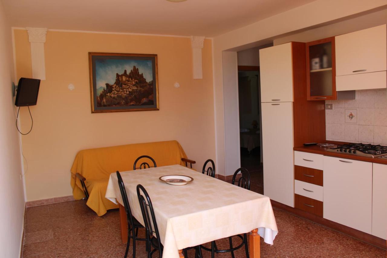 B&B Il Giardino Delle Meraviglie Мелито-ди-Порто-Сальво Экстерьер фото