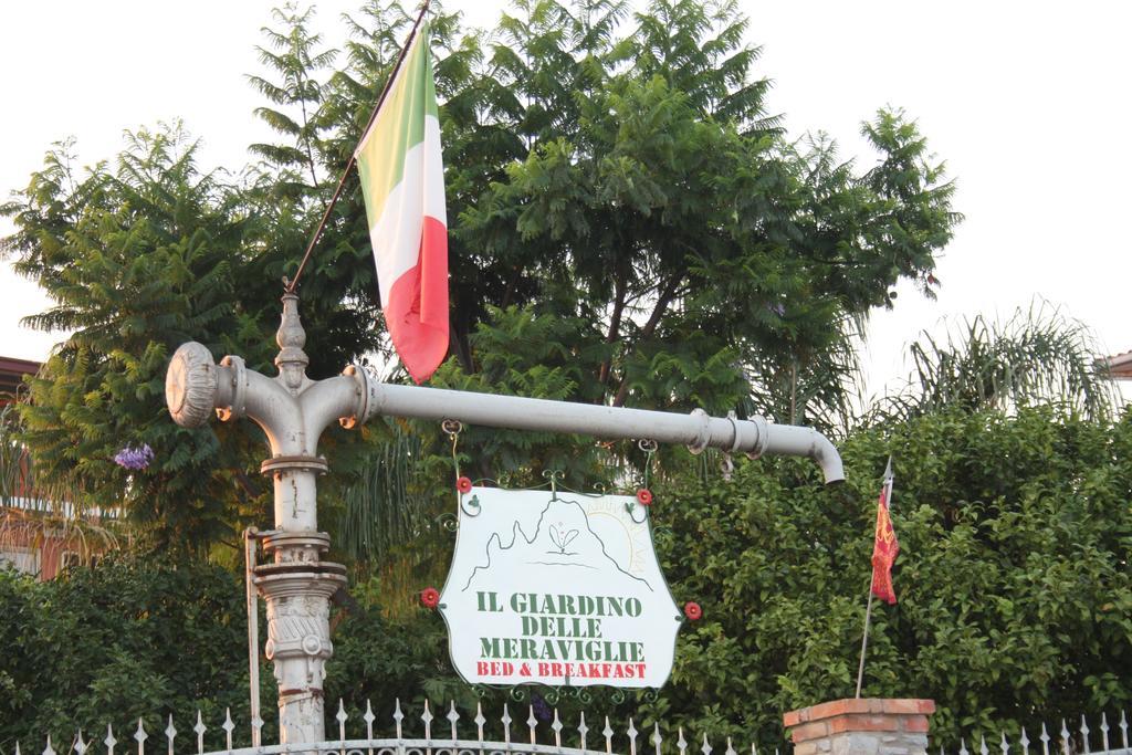 B&B Il Giardino Delle Meraviglie Мелито-ди-Порто-Сальво Экстерьер фото